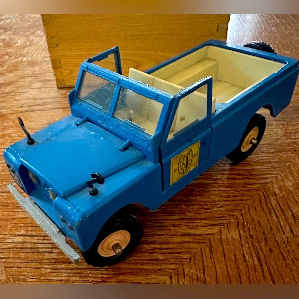 Vintage BRITAINS Ltd. 1:32 scale die-cast Land Rover LWB Pickup Truck - RAF Blue